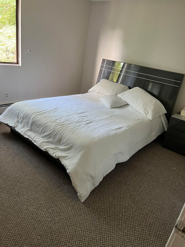 545 Calef Rd unit 28, Manchester, NH 03103 - photo 7