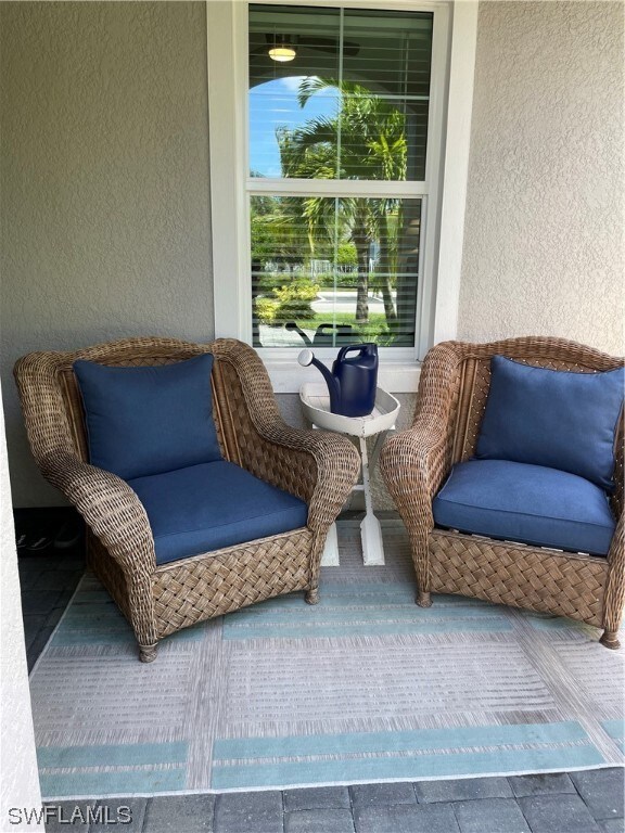 Front Lanai Seating Area