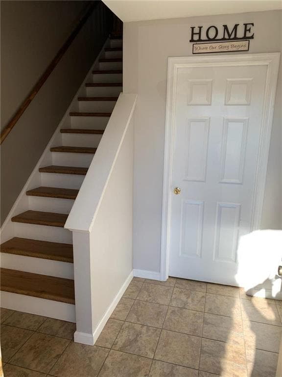 3467 Limestone Dr, Whitehall, PA 18052 - photo 2