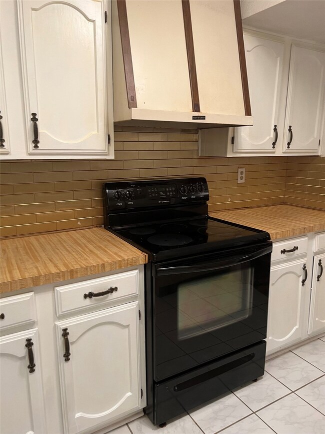 24038 Rockin Seven Dr, Hockley, TX 77447 - photo 6