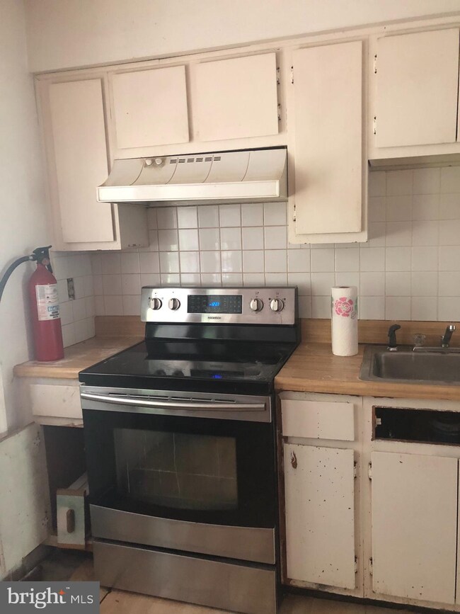 2406 Yarmouth Ln, Crofton, MD 21114 - photo 3