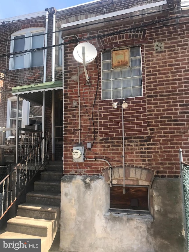 2054 Anchor St, Philadelphia, PA 19124 - photo 4