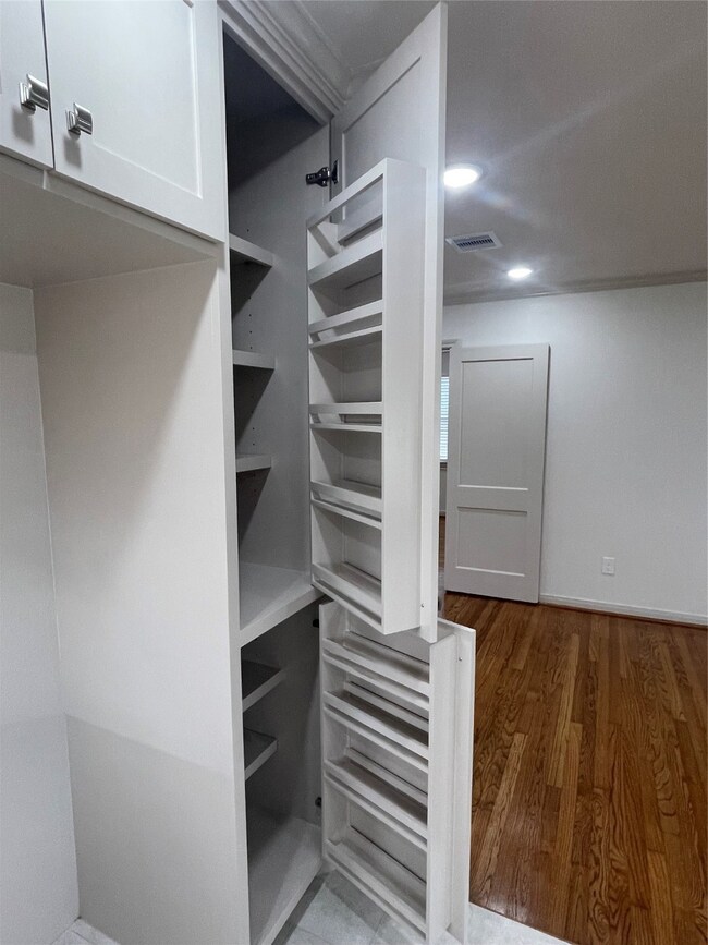 5127 Keystone St, Houston, TX 77021 - photo 2