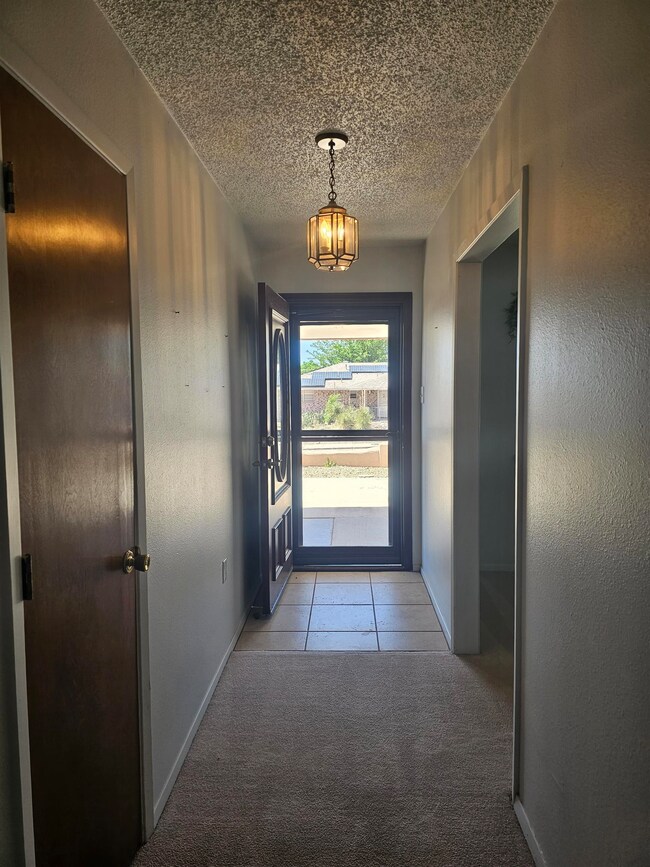 1604 Crescent Dr, Alamogordo, NM 88310 - photo 2