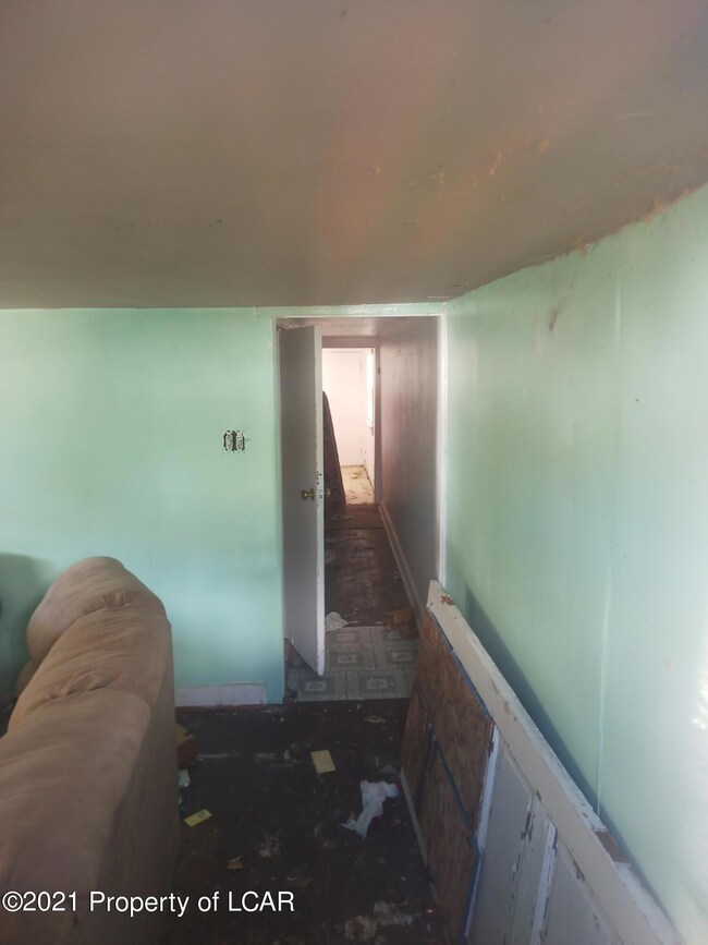 194 Mill St, Pittston, PA 18640 - photo 3