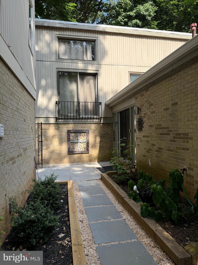 7000 Buxton Terrace, Bethesda, MD 20817 - photo 4