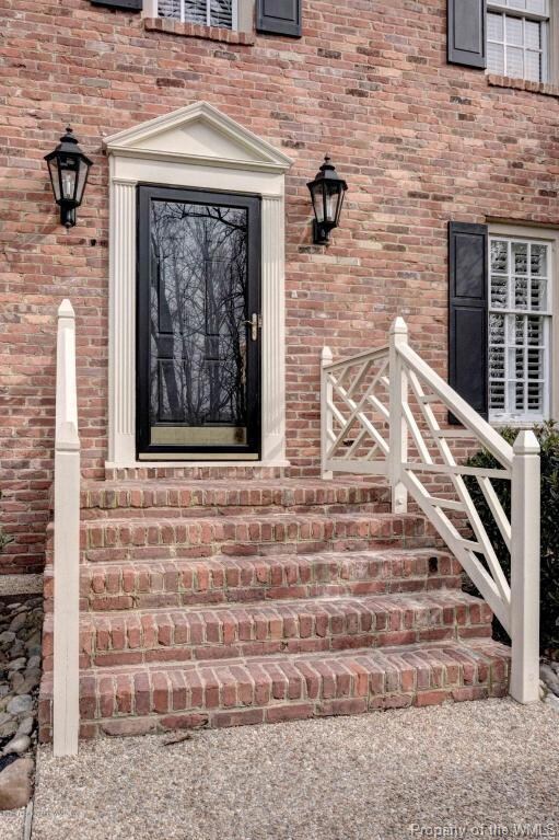 Colonial Details