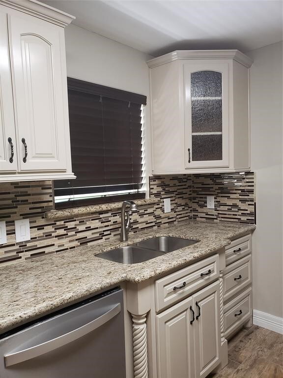 4223 Townes Forest Rd, Friendswood, TX 77546 - photo 7