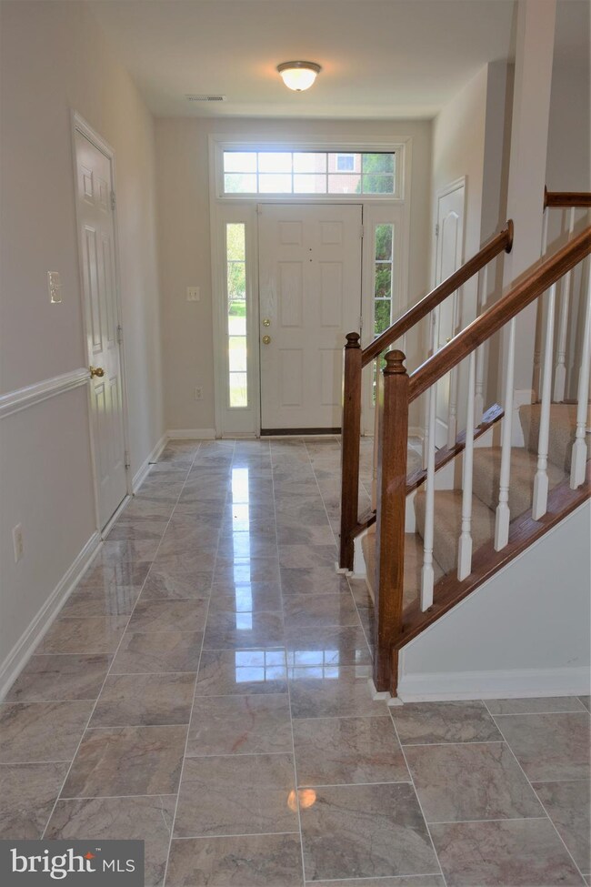 13108 Park Crescent Cir, Herndon, VA 20171 - photo 3