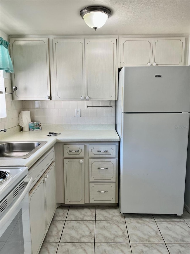 2205 Sunset Dr unit E6, Bradenton, FL 34207 - photo 4