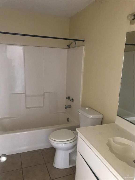 1000 W Caffery Ave unit B7, Pharr, TX 78577 - photo 5