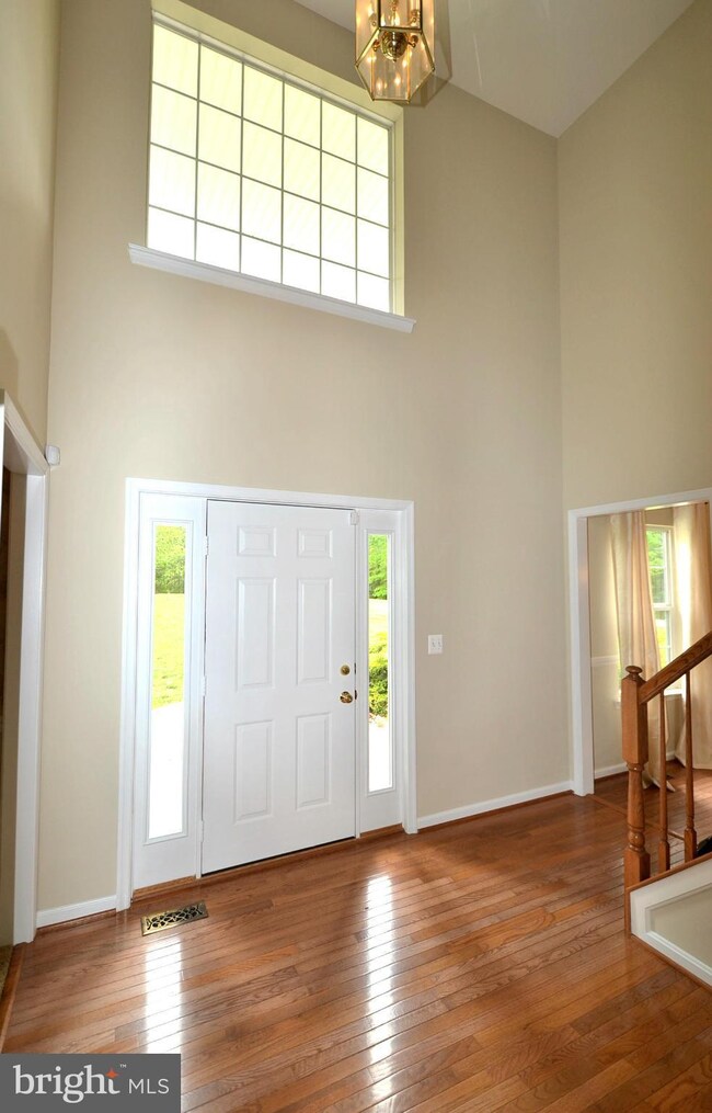 29151 Hearts Desire Dr, Mechanicsville, MD 20659 - photo 2