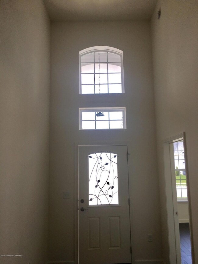VOLUME FOYER