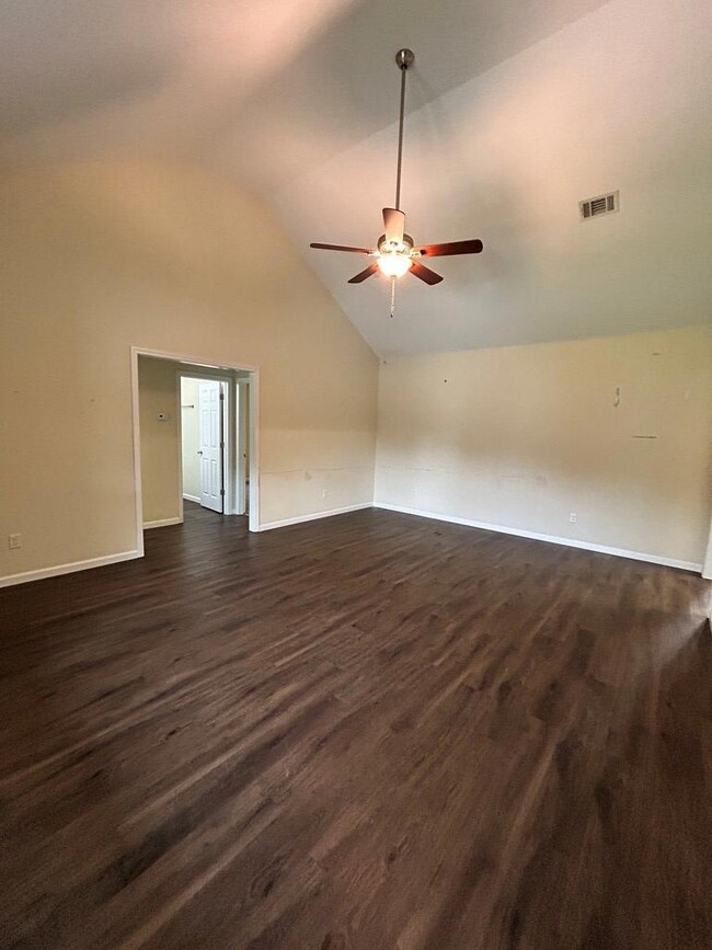 918 42nd St E, Tifton, GA 31794 - photo 3