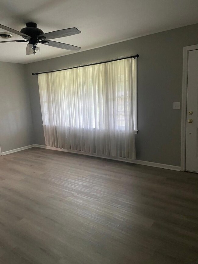 2208 Prince Ave, Tifton, GA 31794 - photo 5