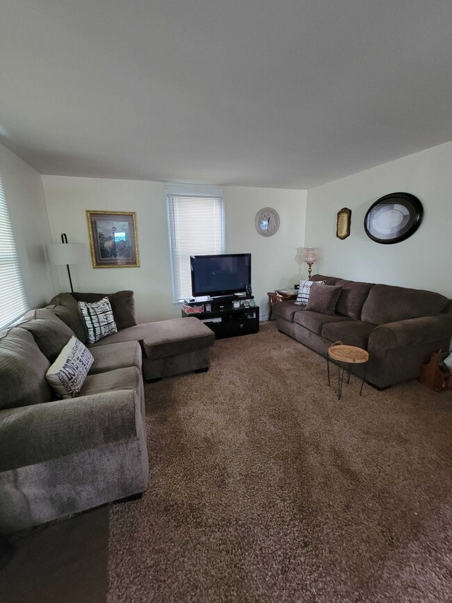 1041 Fairfield Pike, Shelbyville, TN 37160 - photo 2