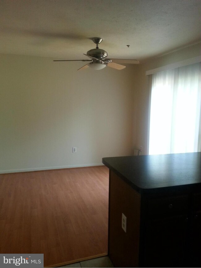 872 Nalley Rd, Hyattsville, MD 20785 - photo 6