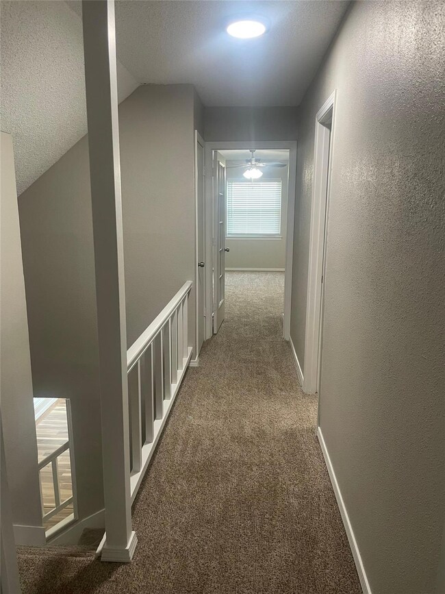 1516 Oakridge Ct W, Azle, TX 76020 - photo 6