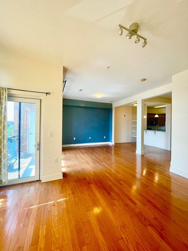 3 Greenwich Dr unit 108, Jersey City, NJ 07305 - photo 6