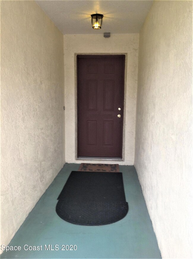 815 B Angela front patio