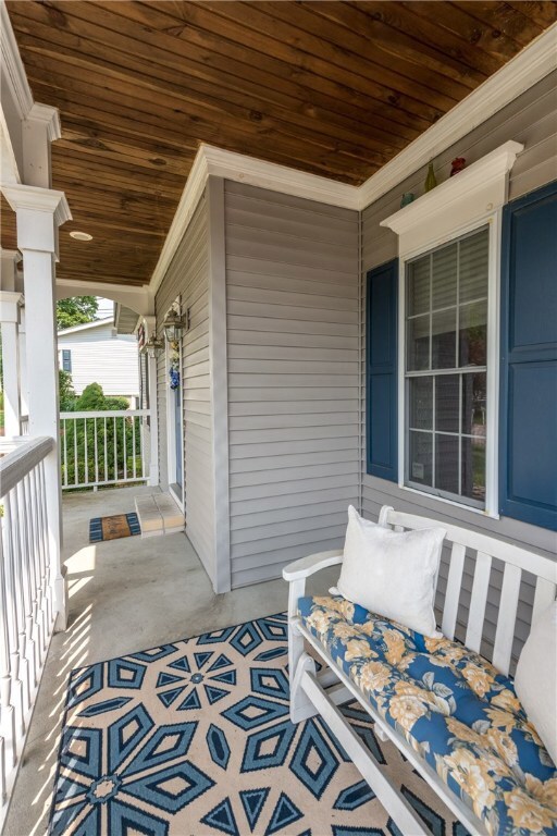 94 Roosevelt Rd, Cumberland, RI 02864 - photo 6