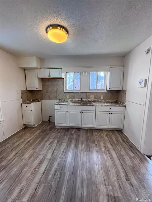 3930 Cadieux Rd, Detroit, MI 48224 - photo 7