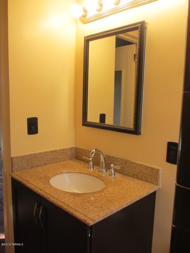 2119 N Treat Ave unit B, Tucson, AZ 85716 - photo 7