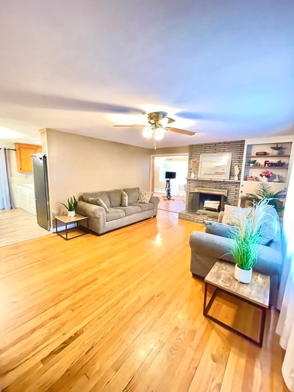 112 Laconia St, Springfield, MA 01129 - photo 3