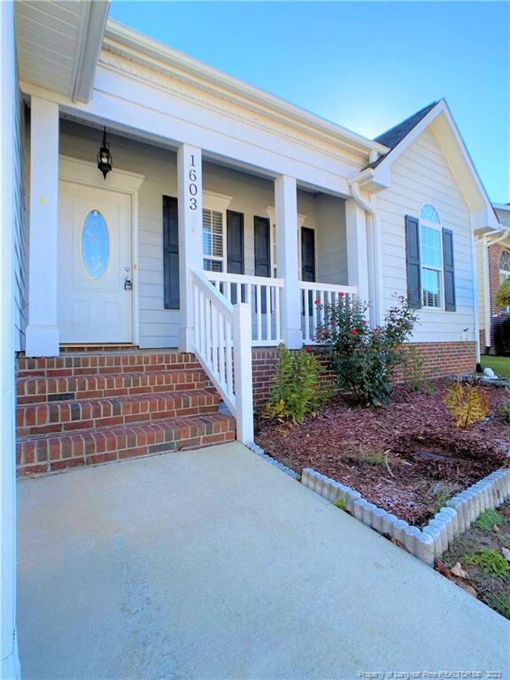 1603 Stonewood Dr, Fayetteville, NC 28306 - photo 3