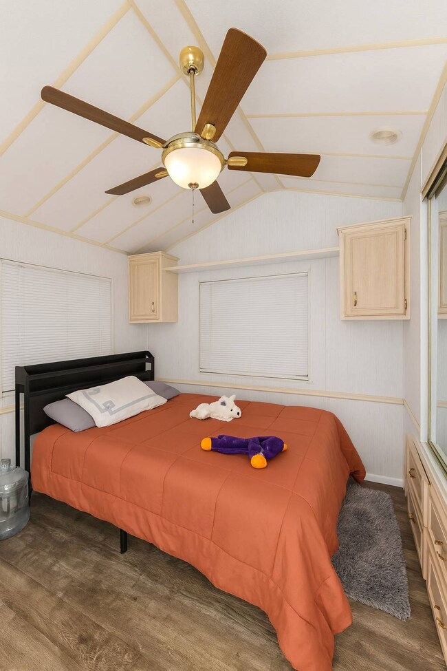 11911 66th St N unit 646, Largo, FL 33773 - photo 7