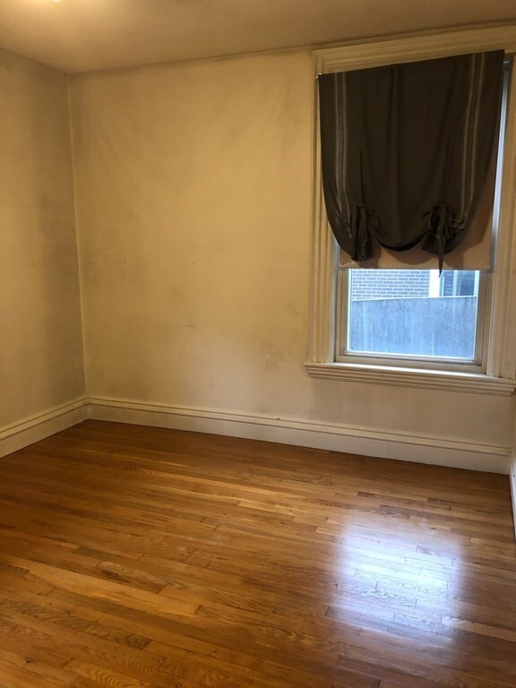 22 Summer Ave unit 1R, Waltham, MA 02452 - photo 7