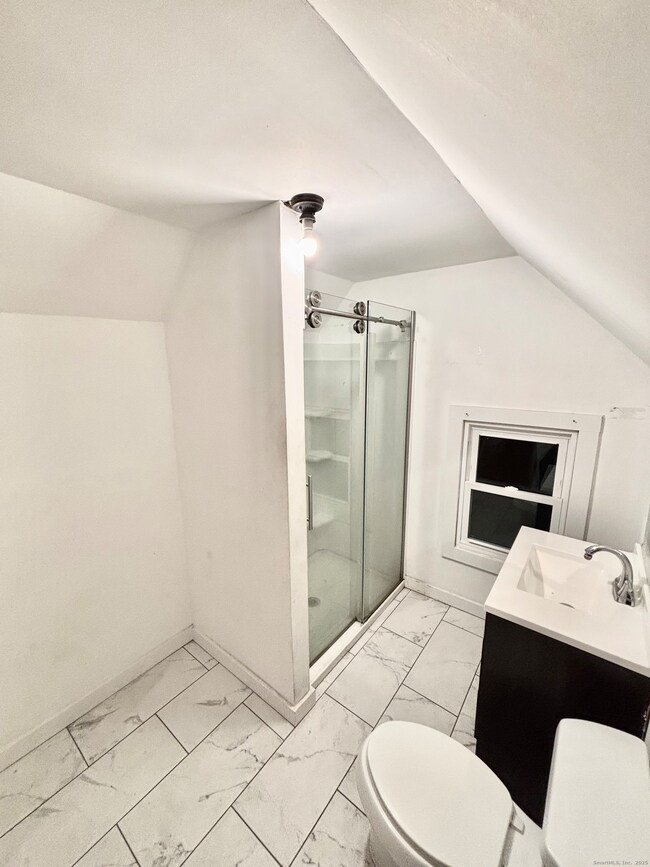 178 Sherman Ave, New Haven, CT 06511 - photo 4