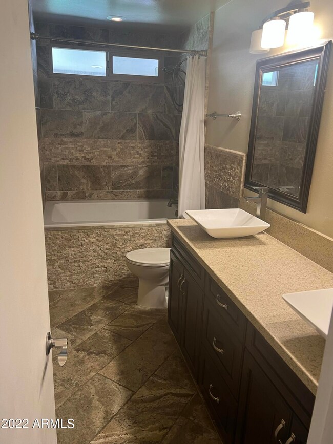 4711 S Grandview Ave, Tempe, AZ 85282 - photo 4