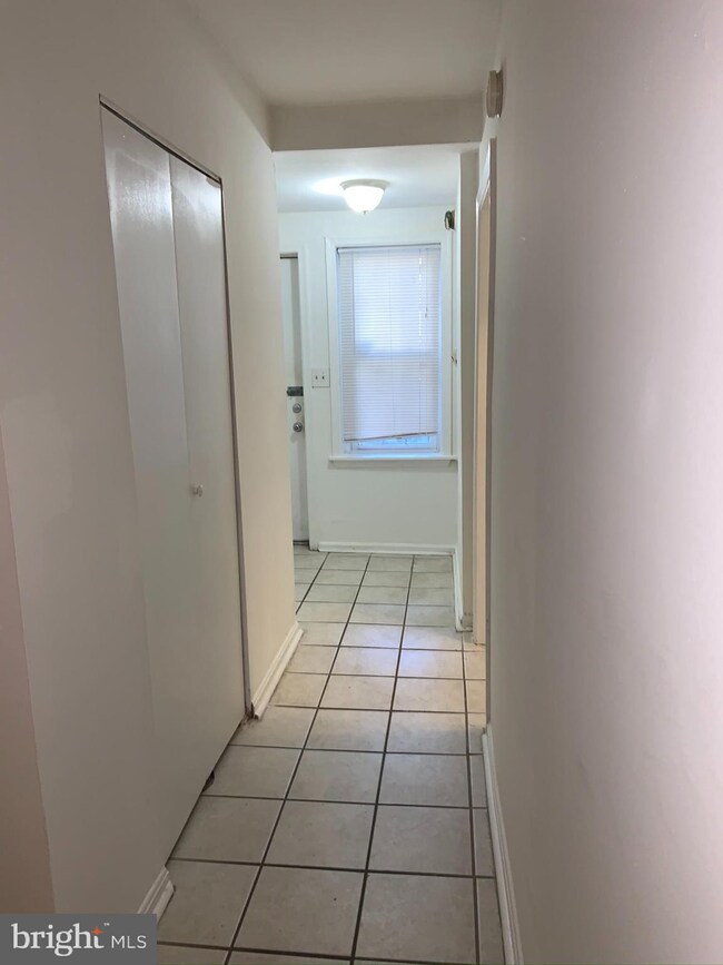 1113 N Calvert St unit A, Baltimore, MD 21202 - photo 3