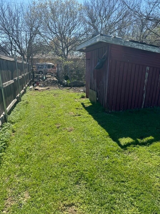 8761 Windmill Ct, Cresson, TX 76035 - photo 3