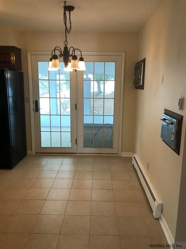 657 Church St, Wynantskill, NY 12198 - photo 6