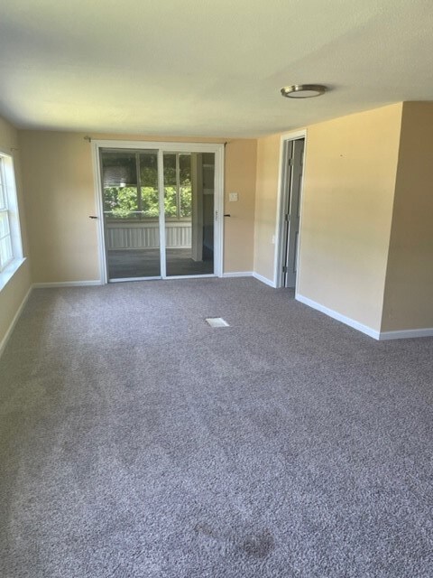 4820 Woodland Ln, Old River-Winfree, TX 77535 - photo 3