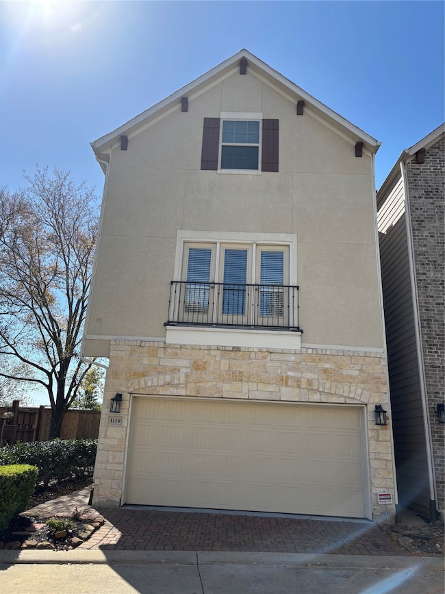 1119 Shepherd Oaks Dr, Houston, TX 77018 - photo 2