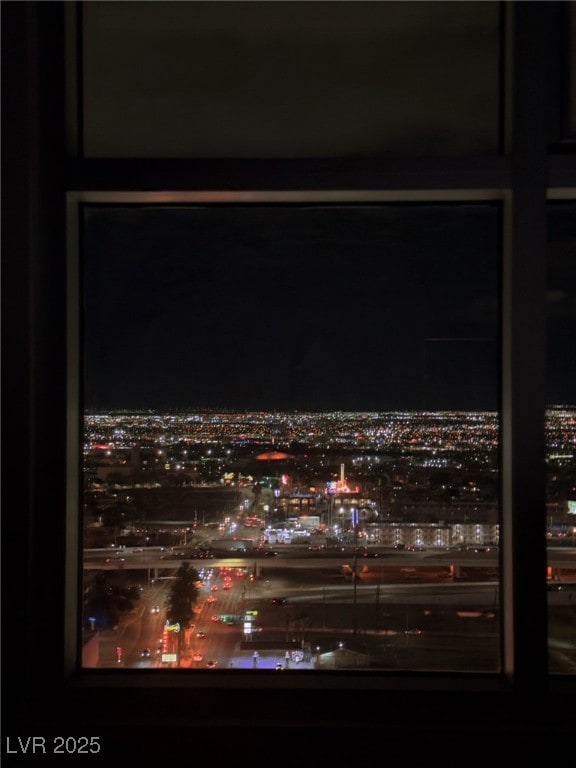 The Ogden unit 2203, Las Vegas, NV 89101 - photo 4