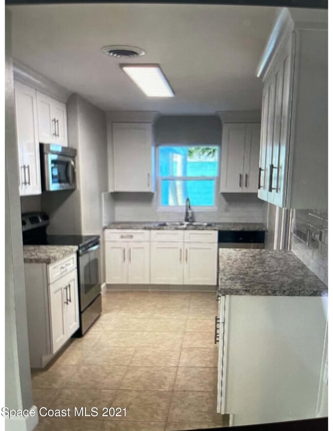 1495 Albert Dr, Melbourne, FL 32935 - photo 2