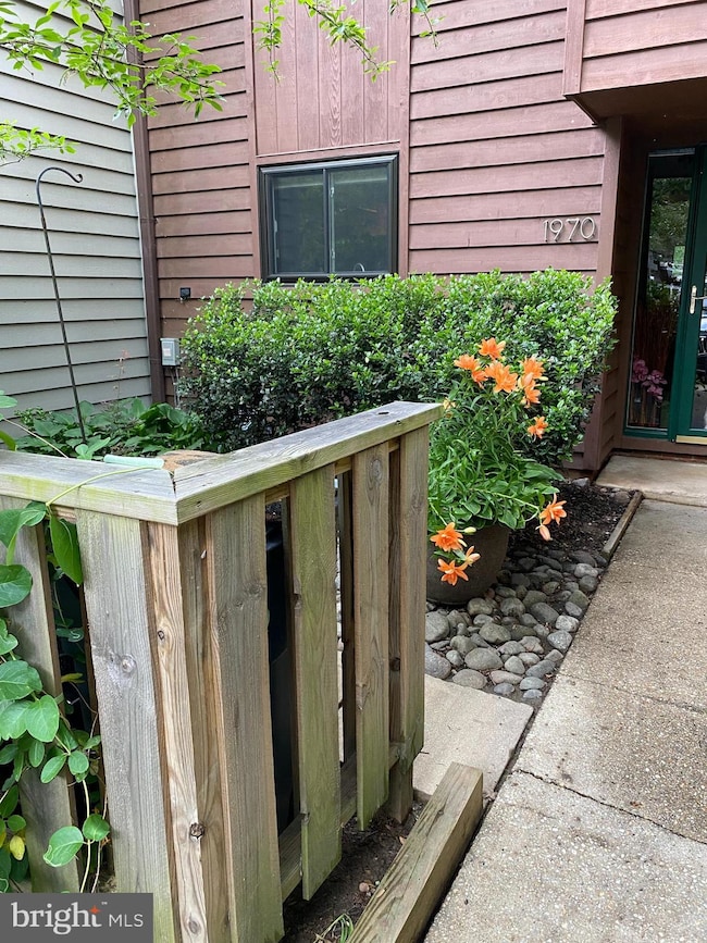 1970 Winterport Cluster, Reston, VA 20191 - photo 2