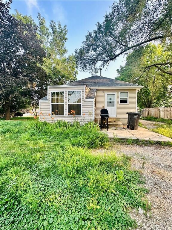 3014 E Tiffin Ave, Des Moines, IA 50317 - photo 3