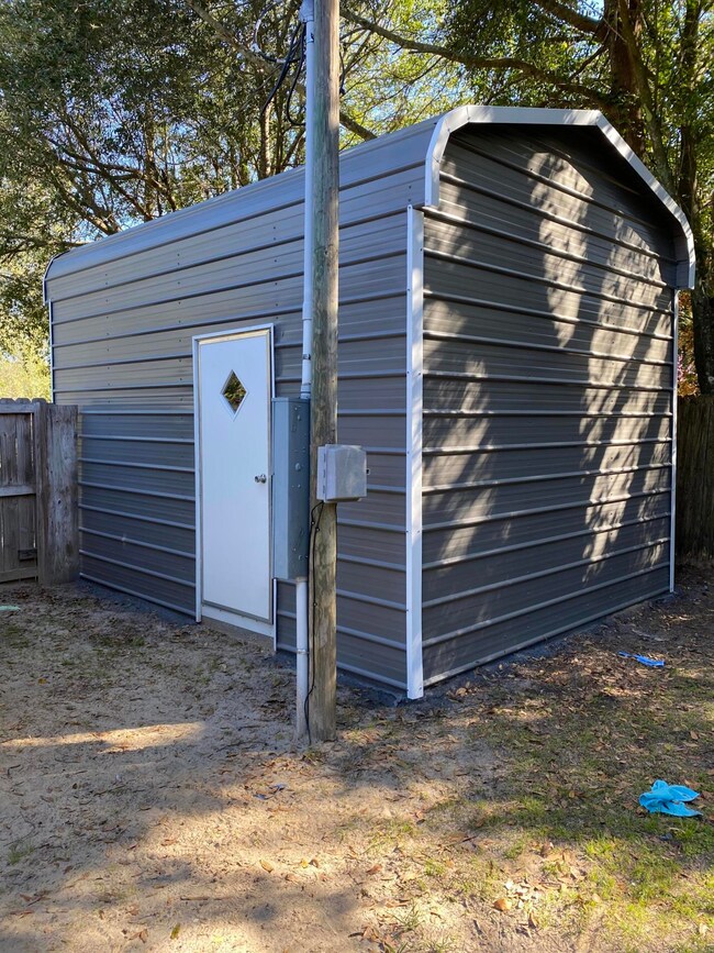 BD64C9F8-81DB-458E-8EC3-FCBAD6A6395C