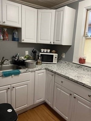 17 Laurel St, Leominster, MA 01453 - photo 5