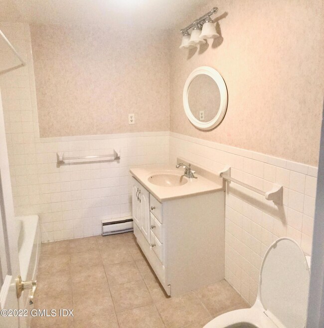 57 Locust St unit 2, Greenwich, CT 06830 - photo 4