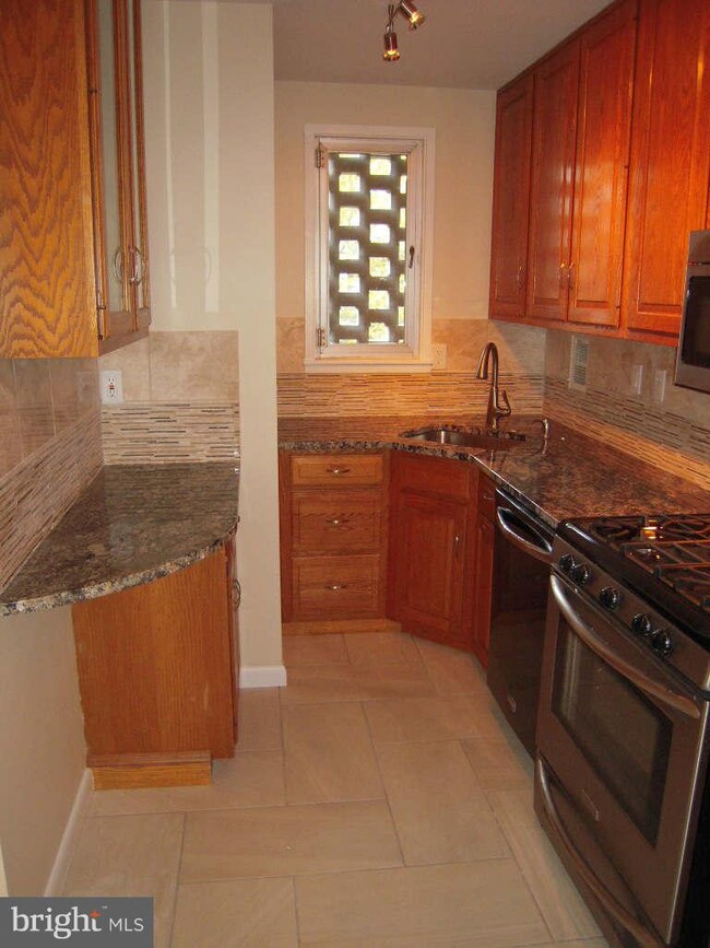 148 G St SW unit 152, Washington, DC 20024 - photo 7