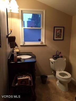 22047 Alizondo Dr, Woodland Hills, CA 91364 - photo 4