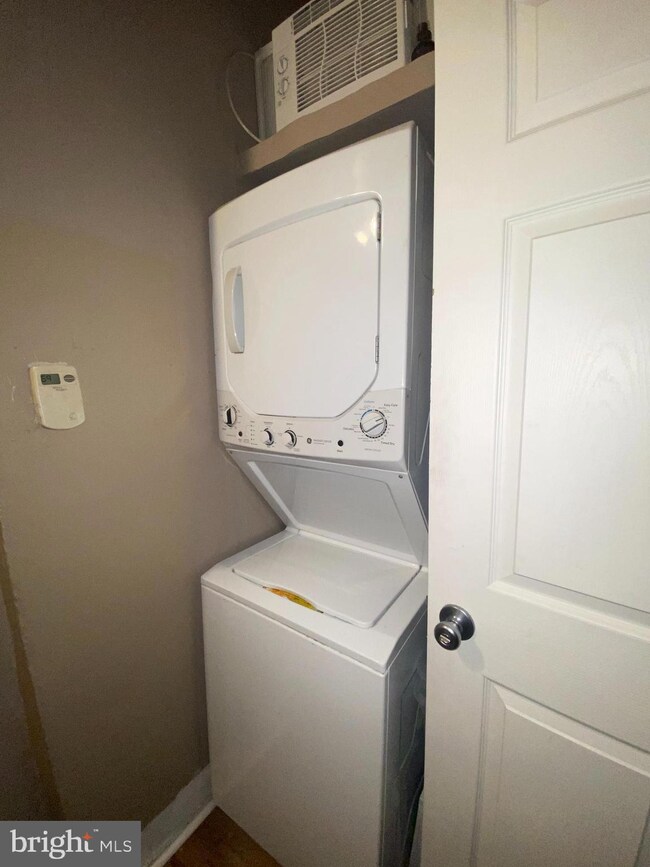 1407 Mcculloh St unit 2, Baltimore, MD 21217 - photo 5