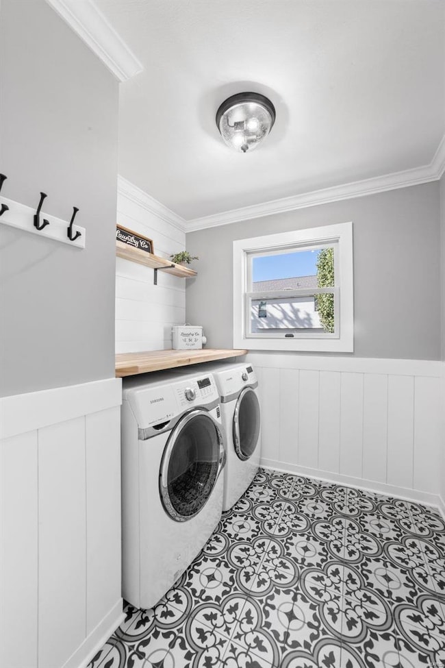 MainFlr Laundry w/wainscoting, Butcher Block Count