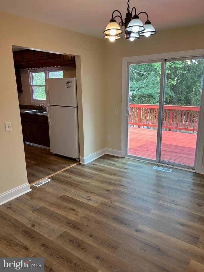 18111 Kitchen House Ct, Germantown, MD 20874 - photo 5